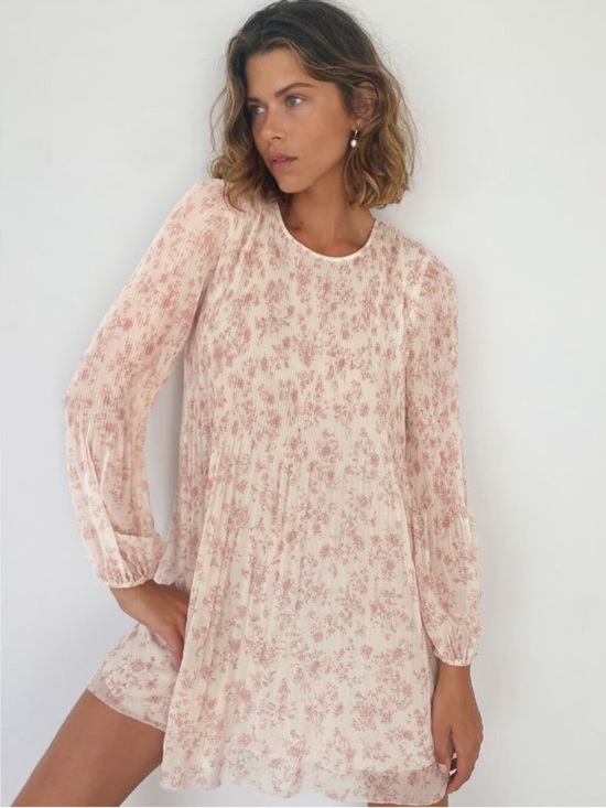 Babaton Dresses & Skirts - Babaton Daydreamer Dress